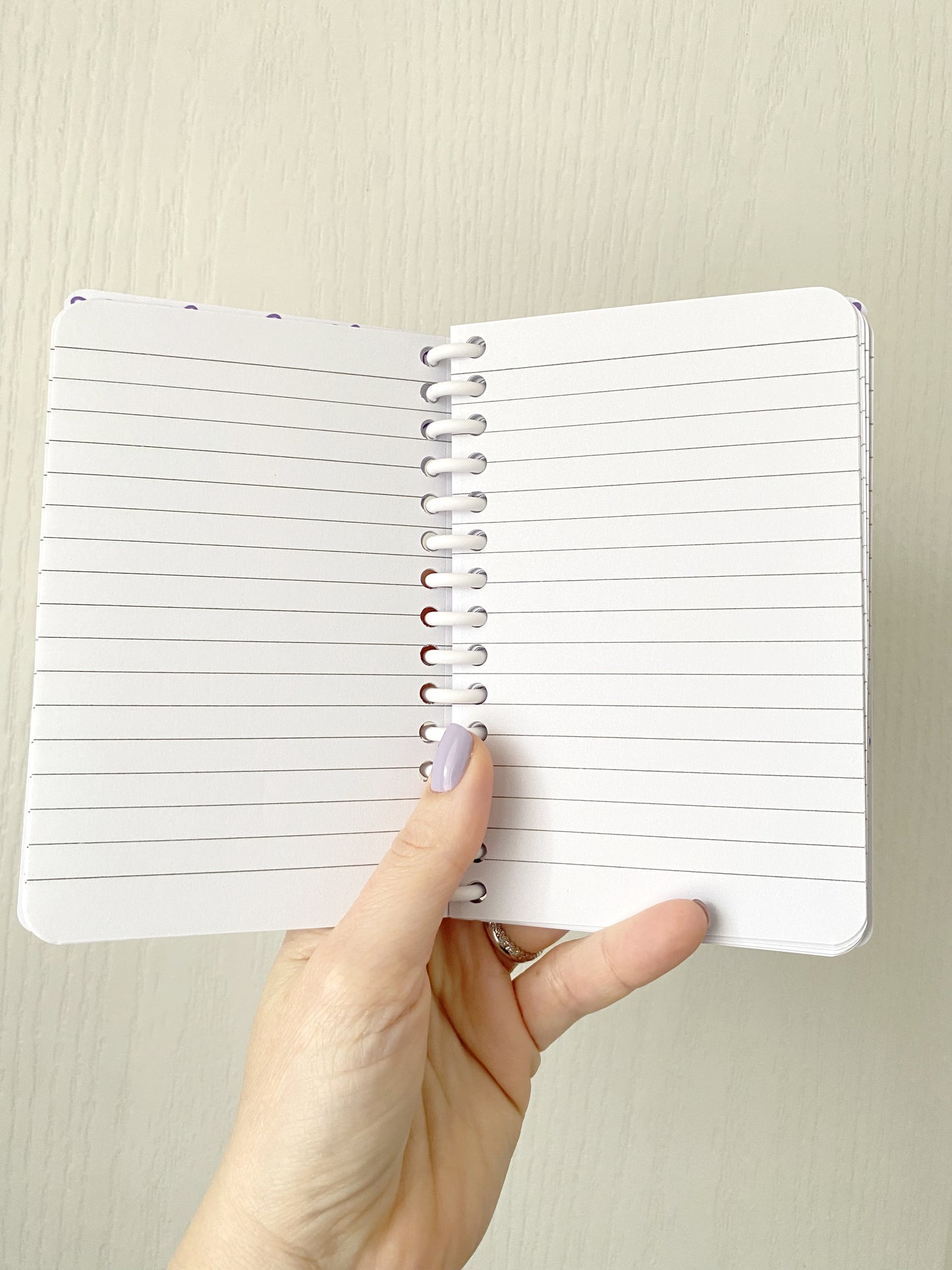 Carnet petits nœuds violets