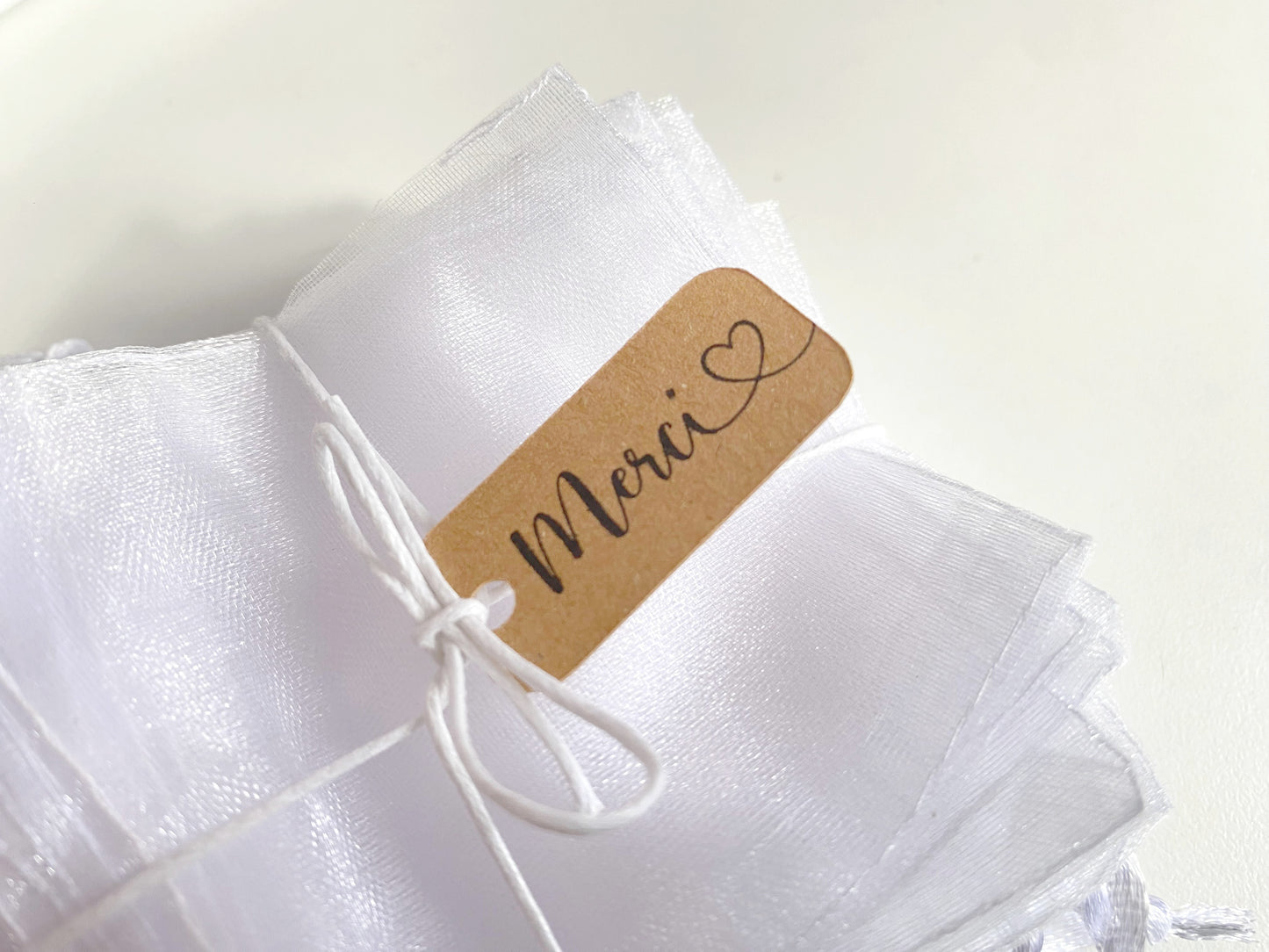 Etiquettes "merci 🖤" en kraft