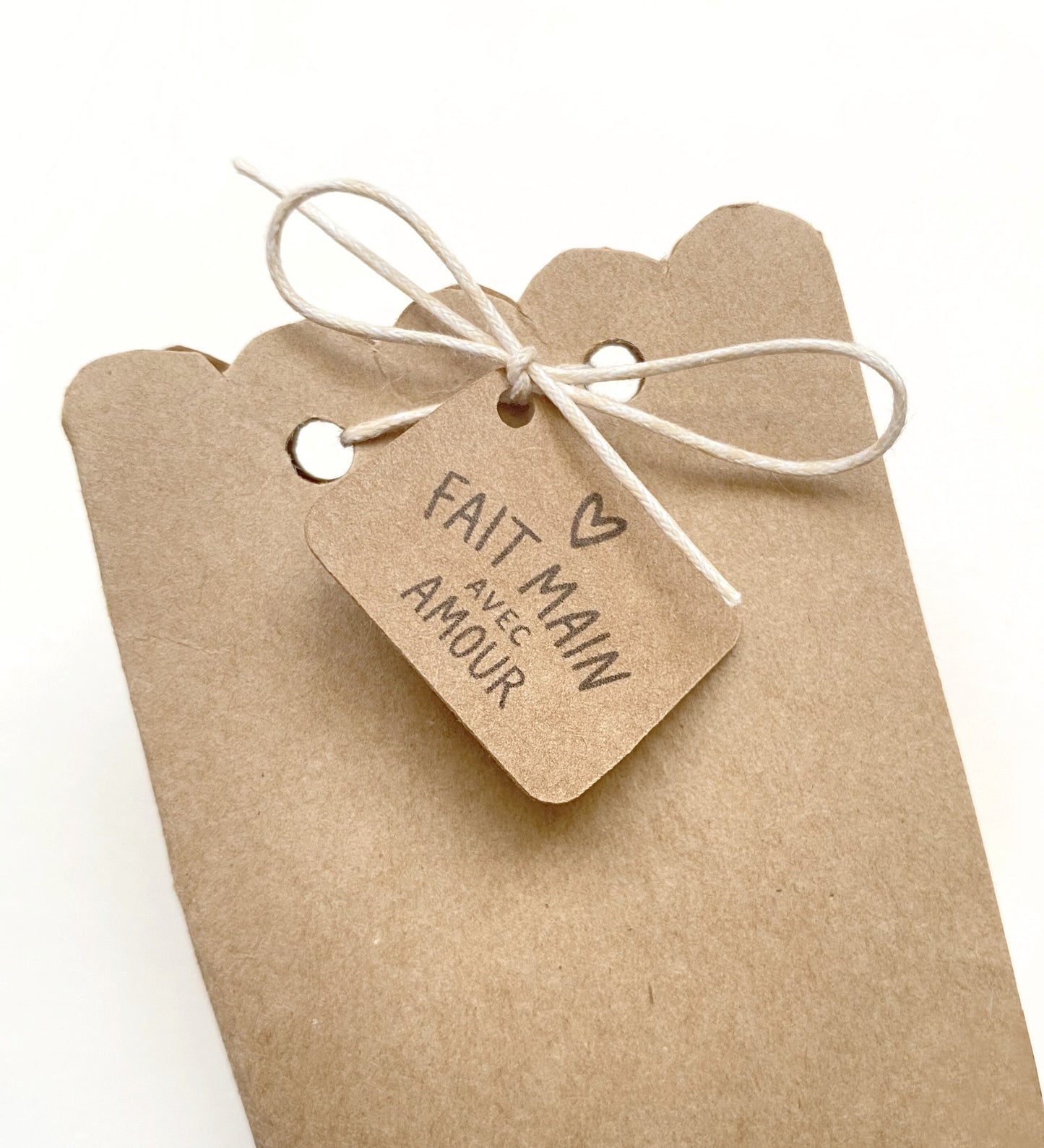 Etiquettes kraft marron " fait main avec amour "