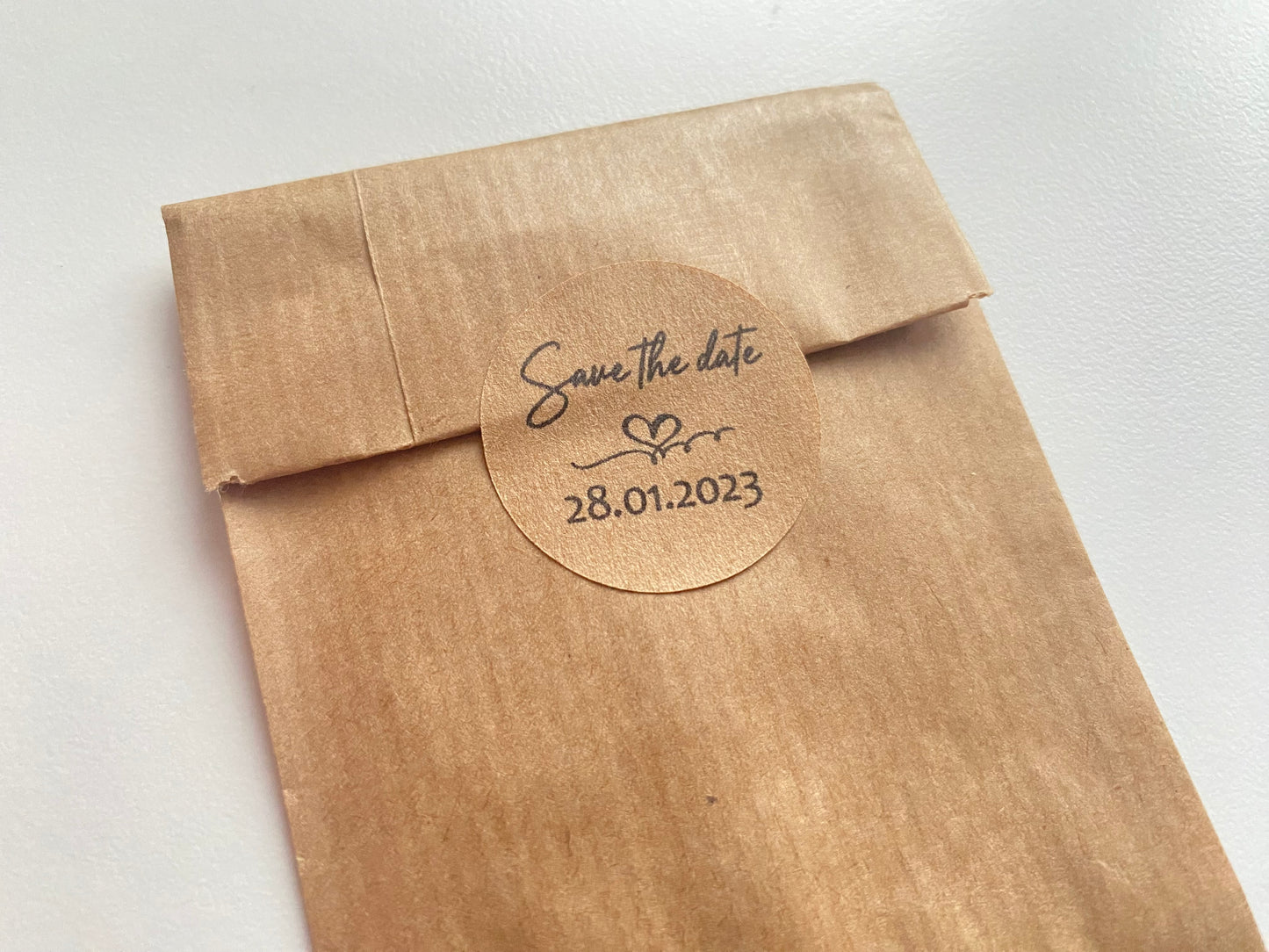 28 autocollants "save the date" personnalisables