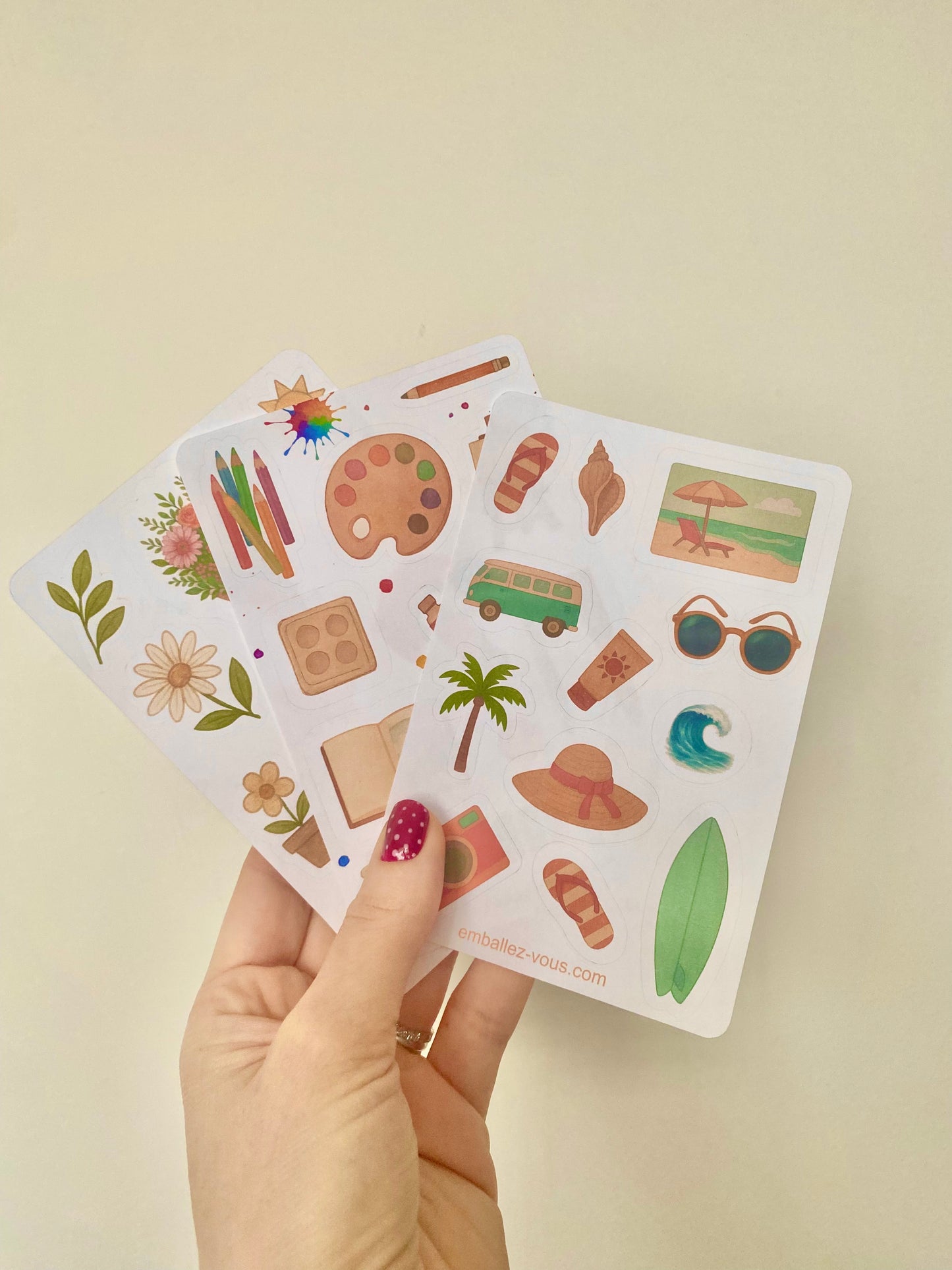3 feuilles d'autocollants à thème printemps, peinture et plage