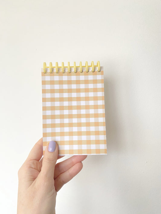 Carnet A6 vichy jaune et blanc