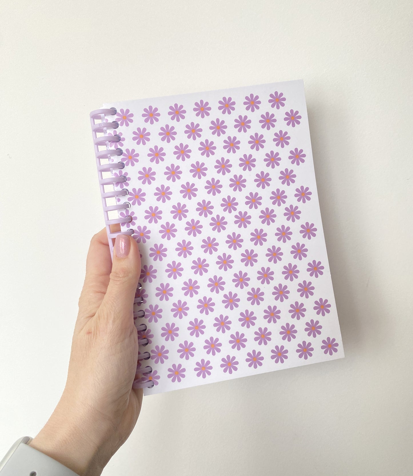 Carnet A5 blanc fleurs violettes