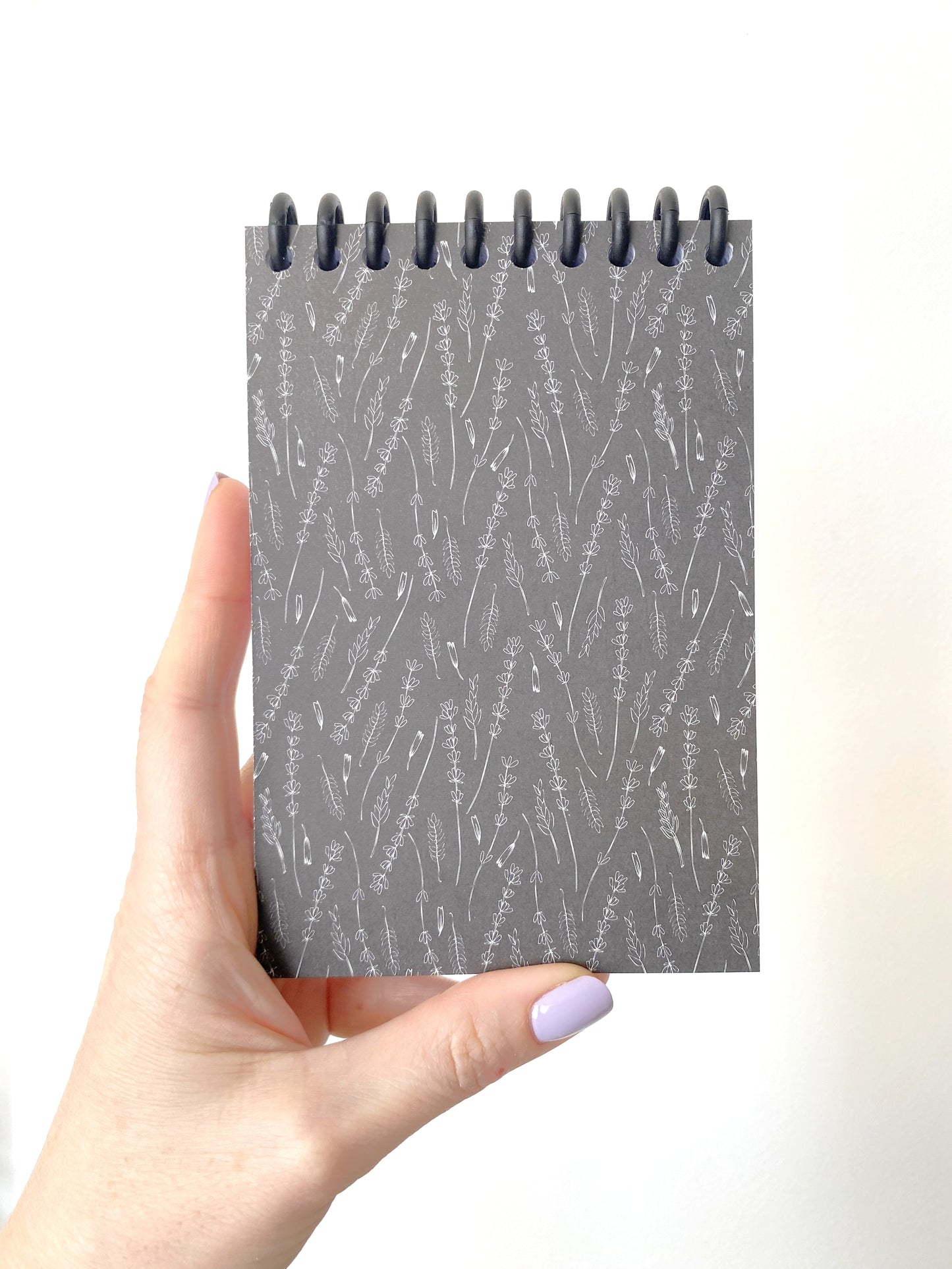 Carnet a6 fleuri noir et blanc