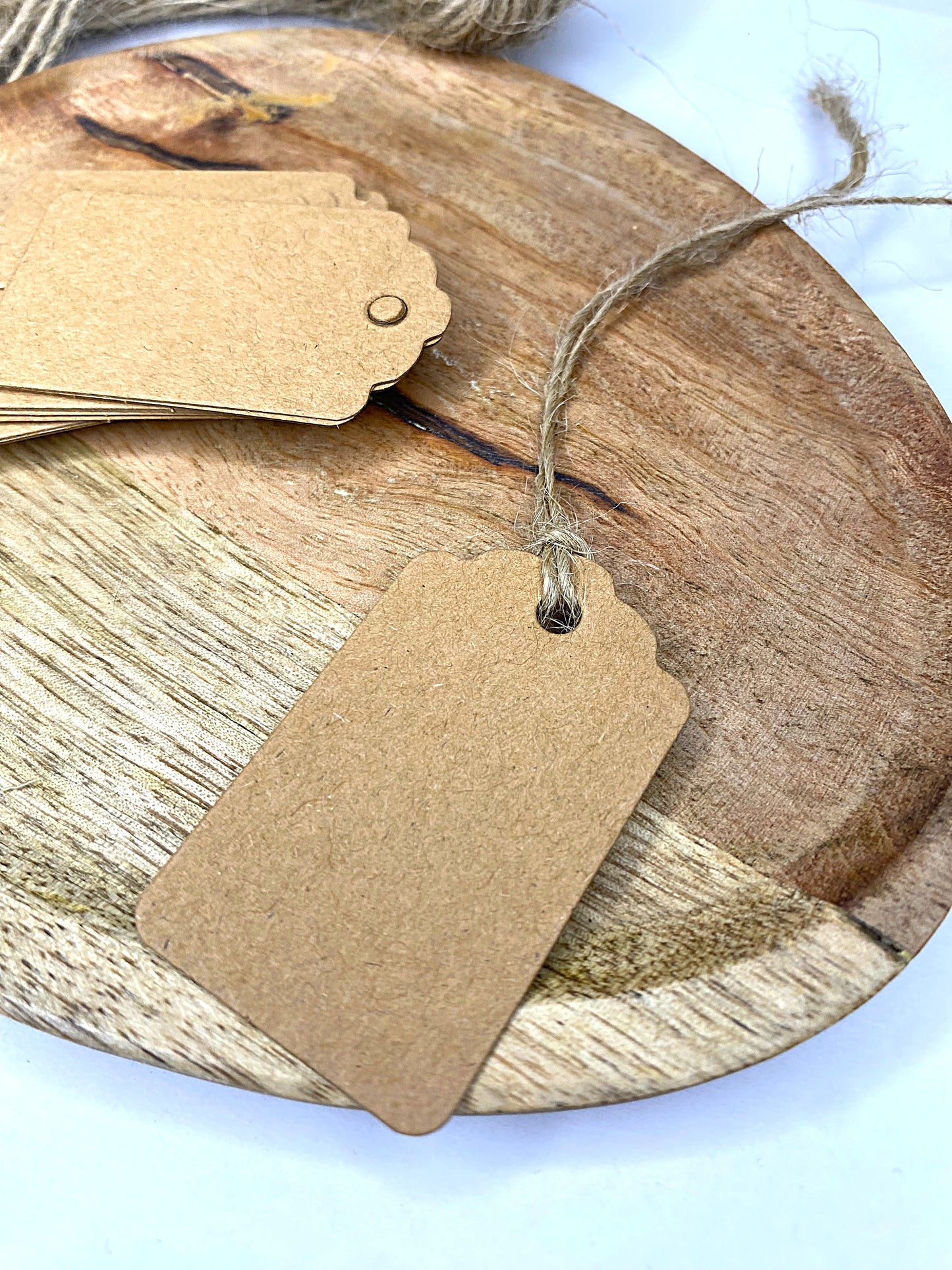 Etiquettes vierges en kraft 3cm x 5cm + fil de chanvre