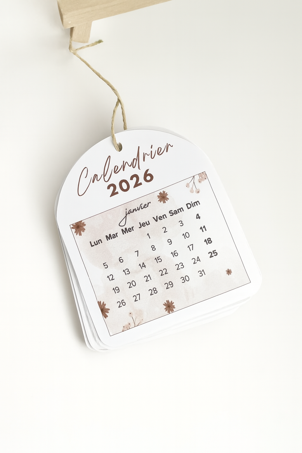Mini calendrier 2026 sur chevalet