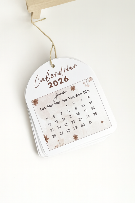 Mini calendrier 2026 sur chevalet